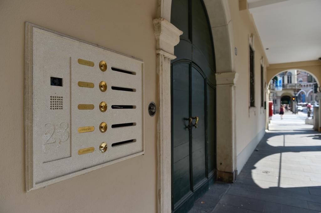 Palazzo Bovio - Boutique Apartments بادوفا المظهر الخارجي الصورة